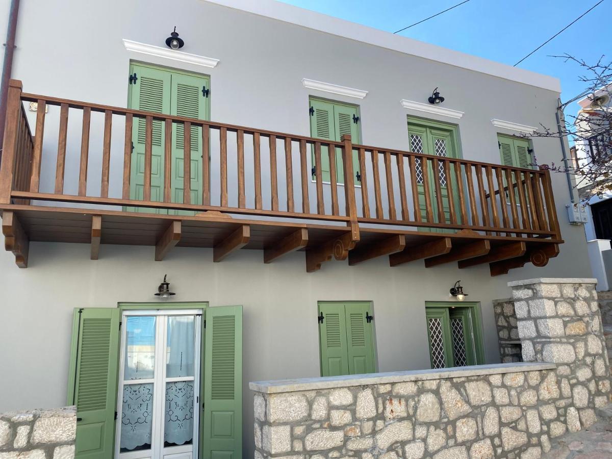 Luca'S Houses Chalki Town 외부 사진
