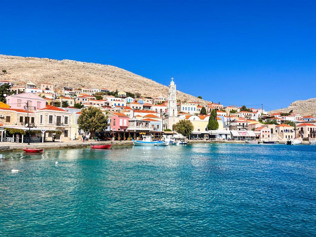 Luca'S Houses Chalki Town 외부 사진